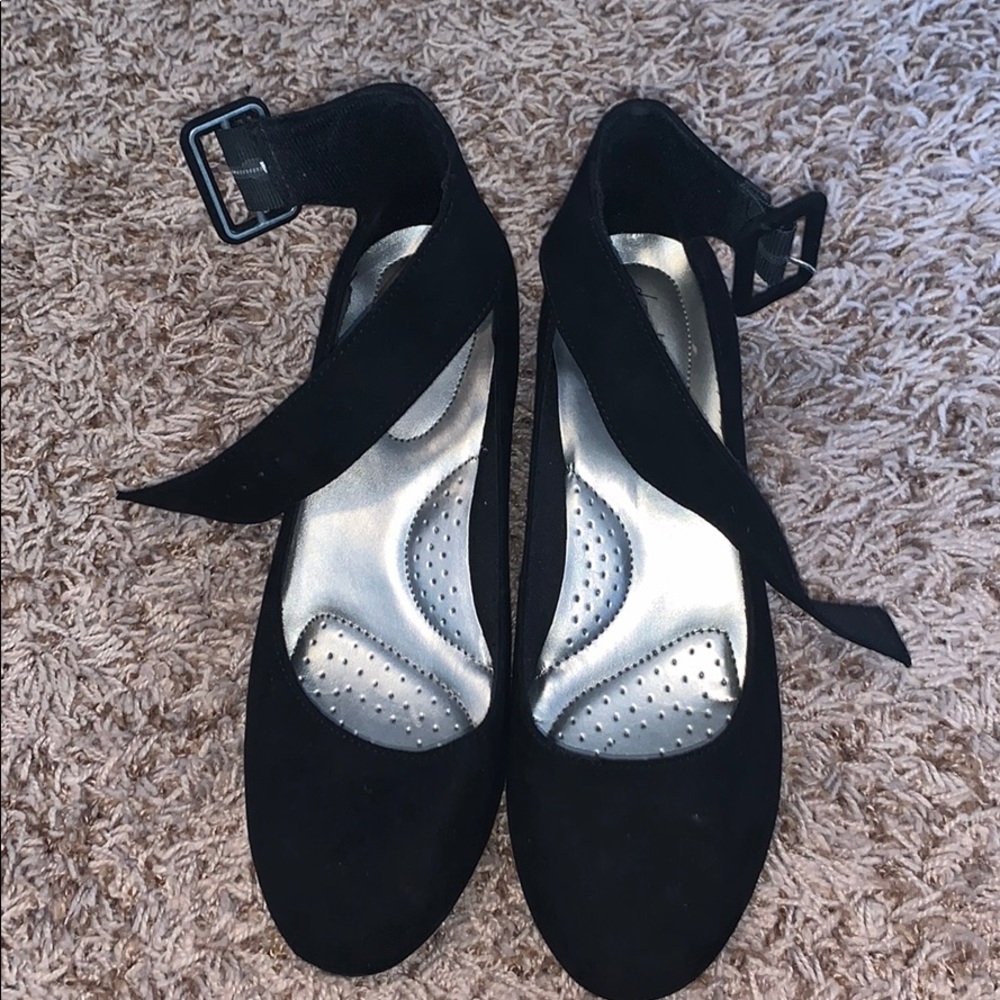 Black dress shoes!